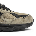 990v3 Brown
